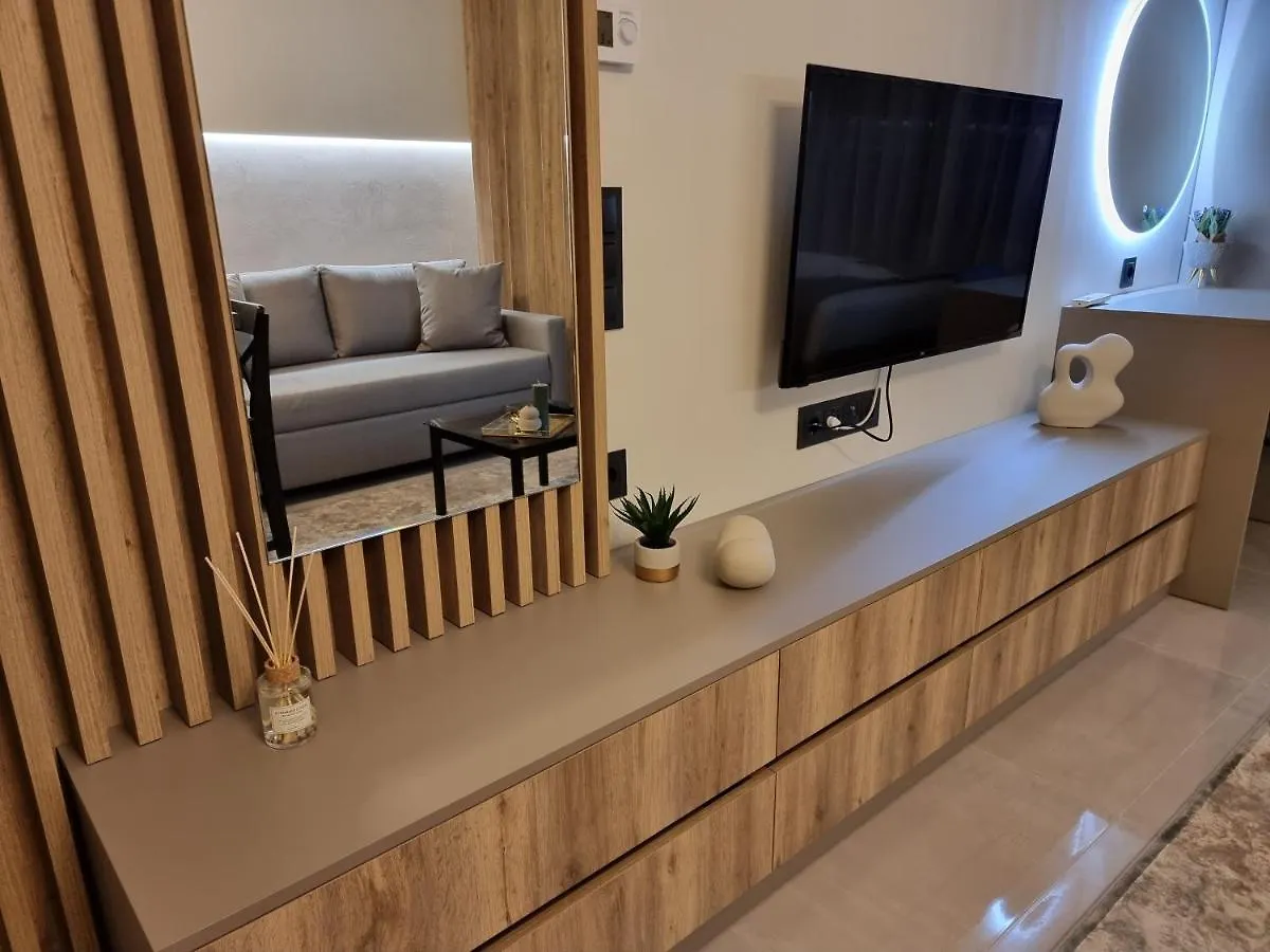 Iris City Center Premium Studio Θεσσαλονίκη 0*,