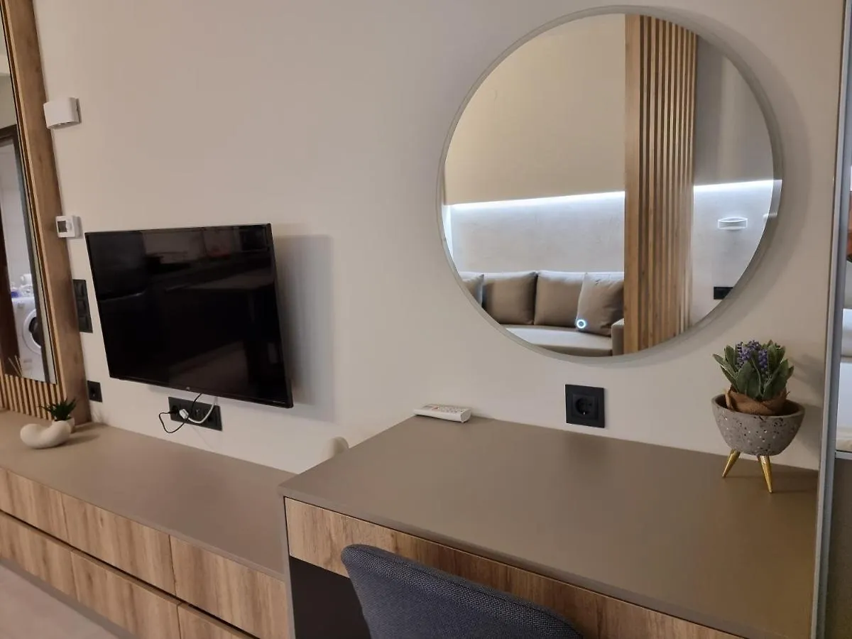 Iris City Center Premium Studio Thessaloniki Apartment